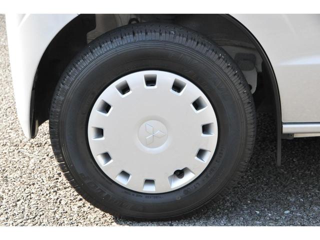 ＮＶ１００クリッパーバン ＤＸ　ＧＬセーフティパッケージ　エマージェンシーブレーキ（衝突軽減ブレーキ／横滑り防止／レーンキープアシスト）　メモリーナビ／フルＴＶ／Ｂｌｕｅｔｏｏｔｈ／ＤＶＤ／ＣＤ／ＥＴＣ　電動格納ミラー　後席ベンチシート　キーレスキー（75枚目）