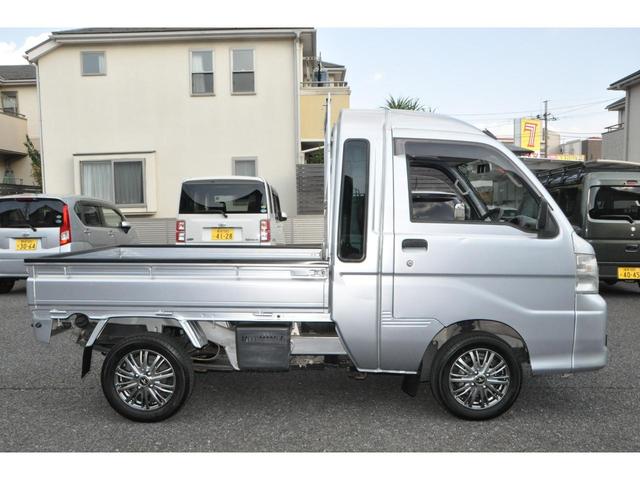 ハイゼットトラック ジャンボ 禁煙車 走28.820K メモリーナビ/1セグ/CD キーレス 社外13インチアルミ(2024年製ラジアルT) オートマ 3方開 ゲートプロテクター 鳥居 オーバーヘッドシェルフ(18枚目)