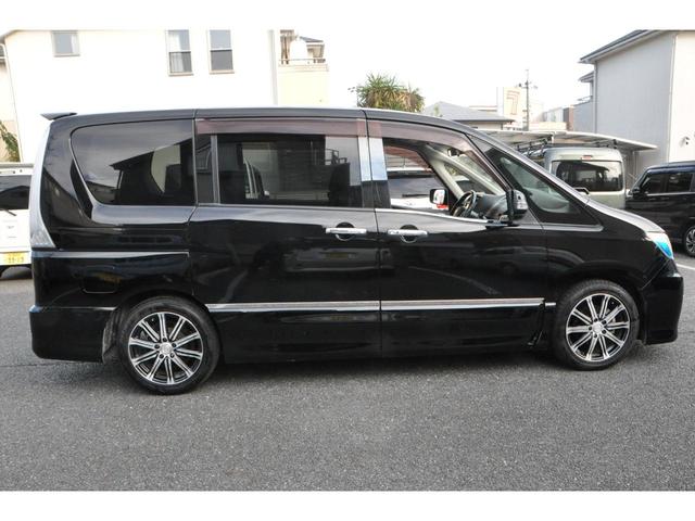 セレナ ライダー 1オーナー 両側パワスラ 8人乗り メモリーナビ/フルセグTV/バックカメラ/DVD/CD/ETC クルーズコントロール 社外17AW(2024年製ラジアルT)HIDヘッドライト/フォグライト(19枚目)