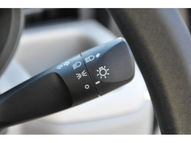 ステラ Ｌ　スマートアシスト　ワンオーナー　スマアシ（衝突軽減ブレーキ／横滑り防止機能／レーンキープアシスト／アイドリングＳＴＯＰ）　メモリーナビ／フルセグＴＶ／Ｂｌｕｅｔｏｏｔｈ／ＤＶＤ／ＣＤ／ＥＴＣ　ＬＥＤヘッドライト（49枚目）