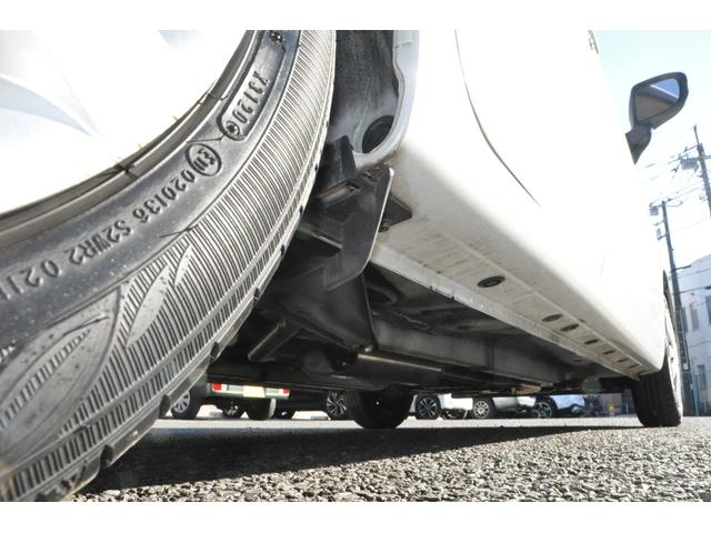 ステラ Ｌ　スマートアシスト　ワンオーナー　スマアシ（衝突軽減ブレーキ／横滑り防止機能／レーンキープアシスト／アイドリングＳＴＯＰ）　メモリーナビ／フルセグＴＶ／Ｂｌｕｅｔｏｏｔｈ／ＤＶＤ／ＣＤ／ＥＴＣ　ＬＥＤヘッドライト（74枚目）