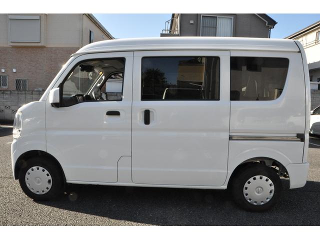 NV100クリッパーバン DX GLセーフティパッケージ 切替式4WD 電格ミラー エマージェンシーブレーキ(衝突軽減ブレーキ/横滑り防止/レーンキープ) 前後ドラレコ メモリーナビ/フルセグTV/DVD/CD/ETC キーレスキー オーバーヘッドシェルフ(19枚目)