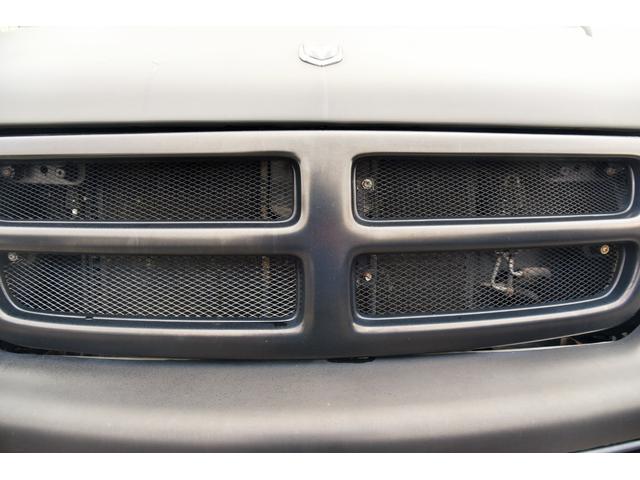 ダッジ・バン 　マッドグレー　フロントバイザー　１ナンバー登録　社外ナビ　フルセグＴＶ　バックカメラ　ＥＴＣ　リアベットキット　鉄ホール　セキュリティー　ドアバイザー　キーレス（10枚目）