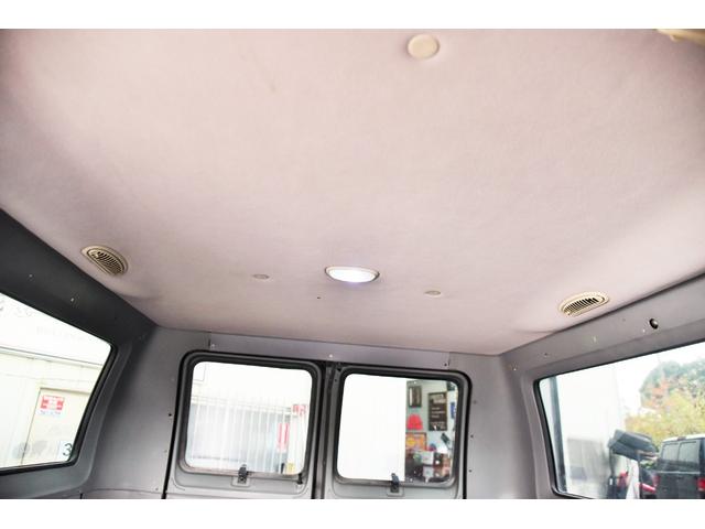 ダッジ・バン 　マッドグレー　フロントバイザー　１ナンバー登録　社外ナビ　フルセグＴＶ　バックカメラ　ＥＴＣ　リアベットキット　鉄ホール　セキュリティー　ドアバイザー　キーレス（31枚目）