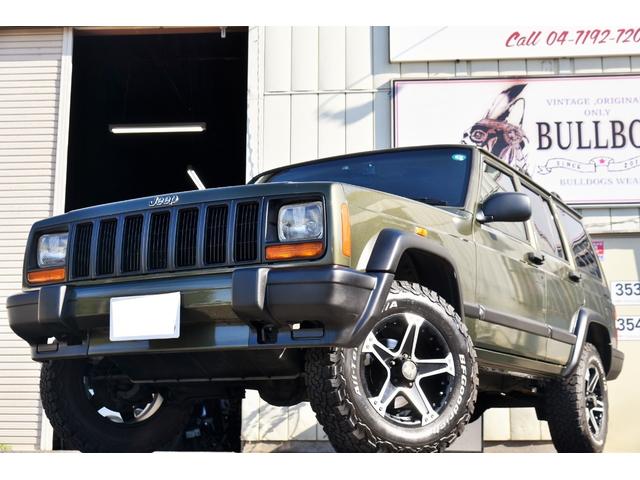 ジープ・チェロキー スポーツ　ＪＥＥＰエコグリーン全塗装　社外１６ＡＷ　グッドリッチＴＡ　ルーフキャリア　樹脂部分マッドブラック　天井スェード張り替　社外オーディオ　４ＷＤ（2枚目）