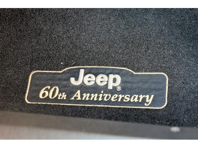 ジープ・チェロキー スポーツ　ＪＥＥＰエコグリーン全塗装　社外１６ＡＷ　グッドリッチＴＡ　ルーフキャリア　樹脂部分マッドブラック　天井スェード張り替　社外オーディオ　４ＷＤ（35枚目）