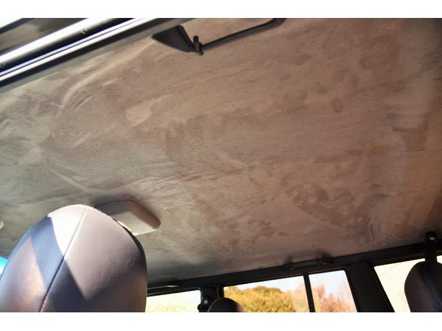 ジープ・チェロキー スポーツ　ＪＥＥＰエコグリーン全塗装　社外１６ＡＷ　グッドリッチＴＡ　ルーフキャリア　樹脂部分マッドブラック　天井スェード張り替　社外オーディオ　４ＷＤ（38枚目）