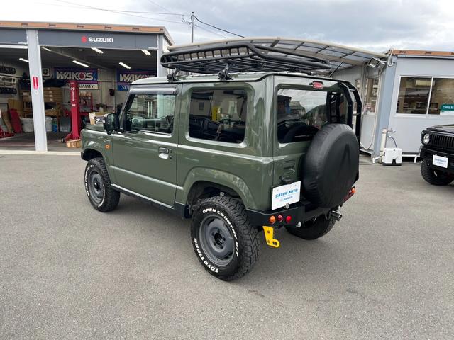 ジムニー ＸＣ　ＡＰＩＯタクティカル前後バンパー＆グリル　ＲＯＡＤＷＩＮ２０ｍｍサスキット　静香御前マフラー　リアラダー　ワイルドボアホイール　純正８インチフルセグナビ　バックカメラ　ドライブレコーダー　ＥＴＣ（4枚目）