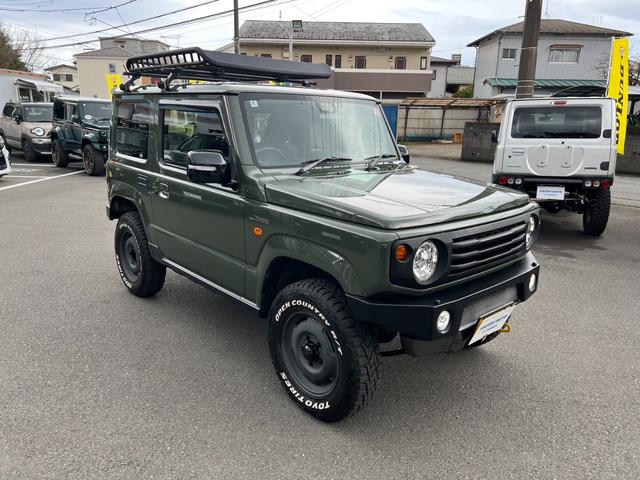 ジムニー ＸＣ　ＡＰＩＯタクティカル前後バンパー＆グリル　ＲＯＡＤＷＩＮ２０ｍｍサスキット　静香御前マフラー　リアラダー　ワイルドボアホイール　純正８インチフルセグナビ　バックカメラ　ドライブレコーダー　ＥＴＣ（5枚目）
