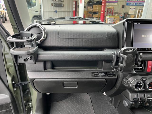 ジムニー ＸＣ　ＡＰＩＯタクティカル前後バンパー＆グリル　ＲＯＡＤＷＩＮ２０ｍｍサスキット　静香御前マフラー　リアラダー　ワイルドボアホイール　純正８インチフルセグナビ　バックカメラ　ドライブレコーダー　ＥＴＣ（47枚目）