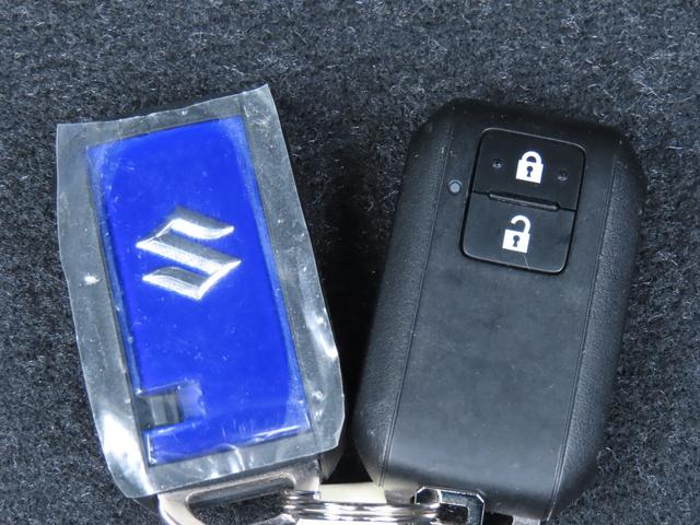 スイフト ＨＹＢＲＩＤ　ＲＳ　２型　全方位カメラ付きナビ　ドライブレコーダー　オートライト　Ｂｌｕｅｔｏｏｔｈ　スライドドア　プッシュスタート　シートヒーター　オートエアコン　ＥＴＣ　禁煙車　スズキセーフティーサポート　ワンオーナー　衝突被害軽減システム（20枚目）