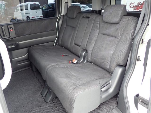 ステップワゴンスパーダ Z HDDナビエディション 1年間走行無制限保証付き スマートキー ナビ フルセグTV CD DVD バックカメラ ETC 両側自動ドア HIDライト オートライト パドルシフト 純正16インチアルミホイール タイミングチェーン(18枚目)