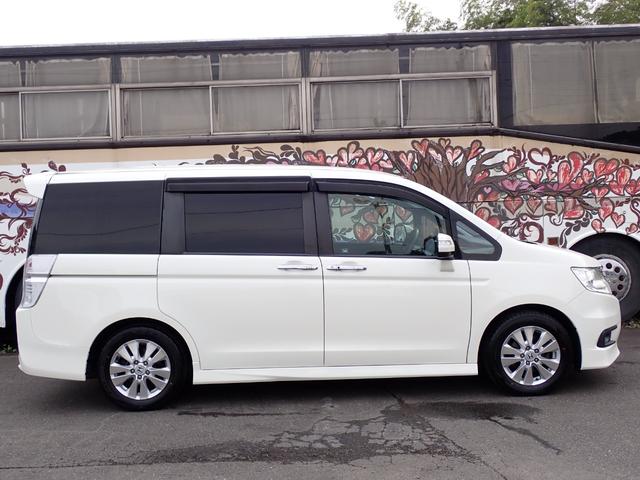 ステップワゴンスパーダ Z HDDナビエディション 1年間走行無制限保証付き スマートキー ナビ フルセグTV CD DVD バックカメラ ETC 両側自動ドア HIDライト オートライト パドルシフト 純正16インチアルミホイール タイミングチェーン(27枚目)