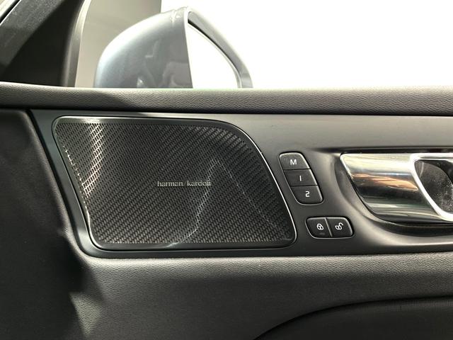 Ｖ６０ クロスカントリー　Ｔ５　ＡＷＤ　ＡＣＣ／Ｃｉｔｙ　Ｓａｆｅｔｙ／パークアシスト／３６０°ビューカメラ／ＨＵＤ／黒レザーシート／パワーシート／シートヒーター／シートエアコン／パワーテールゲート／アンビエントライト／４ゾーンエアコン（33枚目）