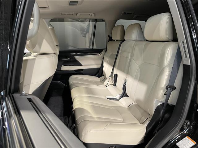 ＬＸ ＬＸ５７０　純正メーカーナビ★クールＢＯＸ★電動サンルーフ★ホワイトレザーシート★エアサスペンション★パノラミックビューモニター★シートヒーター★シートベンチレーション★ＨＵＤ★ＢＳＭ★純正２１インチＡＷ（34枚目）