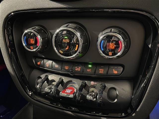 ＭＩＮＩ クーパーＳ　クラブマン　オール４　ＭＩＮＩナビゲーション（ＢＴ／ＵＳＢ／ＦＭ／ＡＭ）★クルーズコントロール★バックカメラ★ＭＩＮＩドライビングモード★コンフォートアクセス★スマートキー★前席シートヒーター★夏冬タイヤ純正アルミ付き（21枚目）