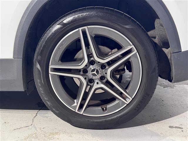 ＧＬＡクラス ＧＬＡ２００ｄ　４マチック　ＡＭＧライン　ＡＭＧライン／１９インチＡＭＧアルミホイール／パノラミックスライディングルーフ／レーダーセーフティｐｋｇ／ＡＣＣ／３６０カメラ／シートヒーター／パワーテールゲート／１０．２５インチディスプレイ／ＥＴＣ（8枚目）