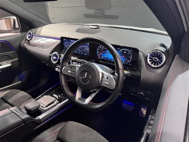 ＧＬＡクラス ＧＬＡ２００ｄ　４マチック　ＡＭＧライン　ＡＭＧライン／１９インチＡＭＧアルミホイール／パノラミックスライディングルーフ／レーダーセーフティｐｋｇ／ＡＣＣ／３６０カメラ／シートヒーター／パワーテールゲート／１０．２５インチディスプレイ／ＥＴＣ（19枚目）