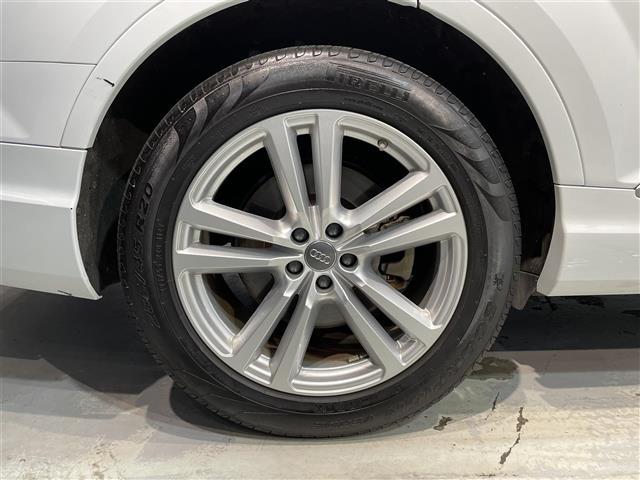 Ｑ７ ２．０ＴＦＳＩクワトロ　Ｓラインパッケージ（8枚目）