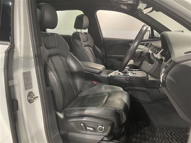 Ｑ７ ２．０ＴＦＳＩクワトロ　Ｓラインパッケージ（33枚目）