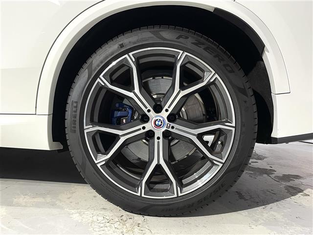 Ｘ５ ｘＤｒｉｖｅ　４０ｄ　Ｍスポーツ　電動パノラマサンルーフ／コンフォートｐｋｇ／ハイラインｐｋｇ／プラスｐｋｇ／フロントマッサージシート／ベンチレーション／純正２１インチＡＷ／保冷保温機能カップホルダー／３６０度カメラ／ＡＣＣ／ＨＵＤ（9枚目）