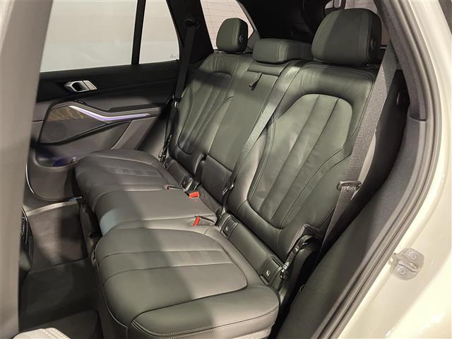 Ｘ５ ｘＤｒｉｖｅ　４０ｄ　Ｍスポーツ　電動パノラマサンルーフ／コンフォートｐｋｇ／ハイラインｐｋｇ／プラスｐｋｇ／フロントマッサージシート／ベンチレーション／純正２１インチＡＷ／保冷保温機能カップホルダー／３６０度カメラ／ＡＣＣ／ＨＵＤ（39枚目）