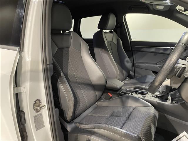 Ｑ３ ３５ＴＤＩクワトロ　Ｓライン　アンビエントライティング／Ａｕｄｉパーキングシステム／バーチャルコックピット／スマートフォンインターフェイス／サウンドビューカメラ／Ａｕｄｉホールドアシスト／ルームミラー自動防眩／ビルトインＥＴＣ（12枚目）