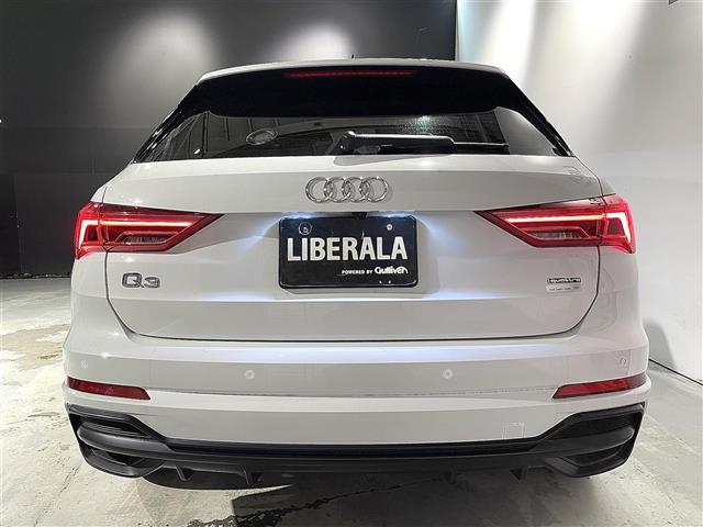 Ｑ３ ３５ＴＤＩクワトロ　Ｓライン　アンビエントライティング／Ａｕｄｉパーキングシステム／バーチャルコックピット／スマートフォンインターフェイス／サウンドビューカメラ／Ａｕｄｉホールドアシスト／ルームミラー自動防眩／ビルトインＥＴＣ（33枚目）