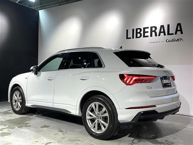 Ｑ３ ３５ＴＤＩクワトロ　Ｓライン　アンビエントライティング／Ａｕｄｉパーキングシステム／バーチャルコックピット／スマートフォンインターフェイス／サウンドビューカメラ／Ａｕｄｉホールドアシスト／ルームミラー自動防眩／ビルトインＥＴＣ（37枚目）