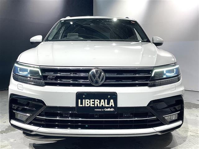 ティグアン TDI 4モーション Rライン チルト&テレスコピックステアリング/パワーテールゲート/インテリアアンビエントライト/カミングホーム&リービングホーム/シートヒーター(D/N)/パワーテールゲート/シートヒーター(D/N)/ETC(4枚目)