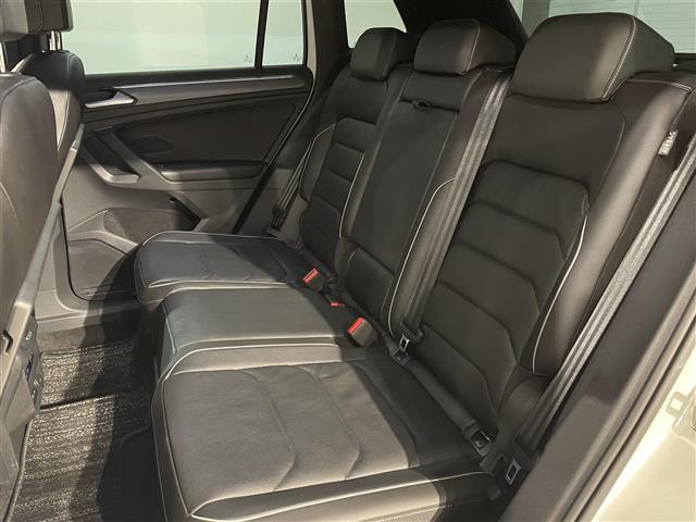 ティグアン TDI 4モーション Rライン チルト&テレスコピックステアリング/パワーテールゲート/インテリアアンビエントライト/カミングホーム&リービングホーム/シートヒーター(D/N)/パワーテールゲート/シートヒーター(D/N)/ETC(36枚目)