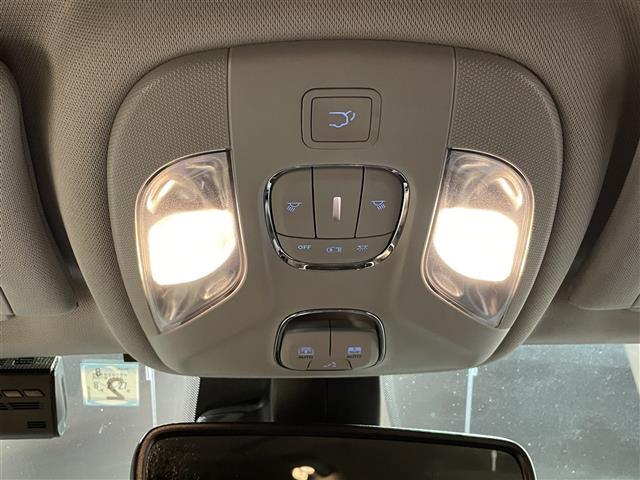 ジープ・コマンダー リミテッド アダプティブクルーズコントロール/サラウンドビューカメラ/ParkSenseフロント・リアパークアシスト/被害軽減ブレーキ/ダプティブクルーズコントロール /オールスピードトラクションコントロール(29枚目)