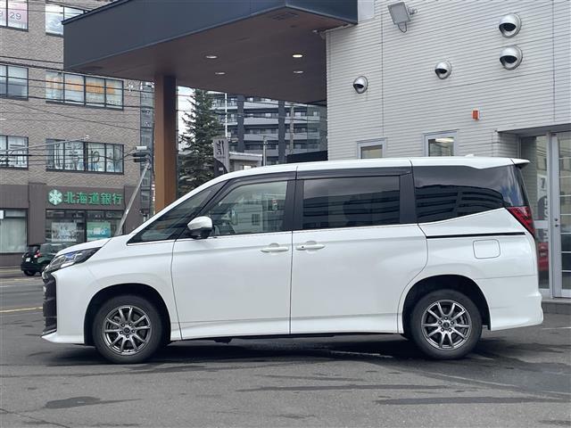 ノア ハイブリッドＳ－Ｚ　純正ナビ　バックカメラ　両側パワスラ（7枚目）