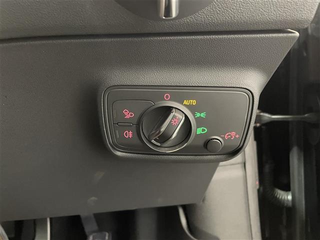 TTSクーペ 2.0TFSI クワトロ 純正ナビ フルセグTV バックカメラ フロントカメラ レザーシート 前席シートヒーター ACC ETC LEDヘッドライト コーナーセンサー(24枚目)