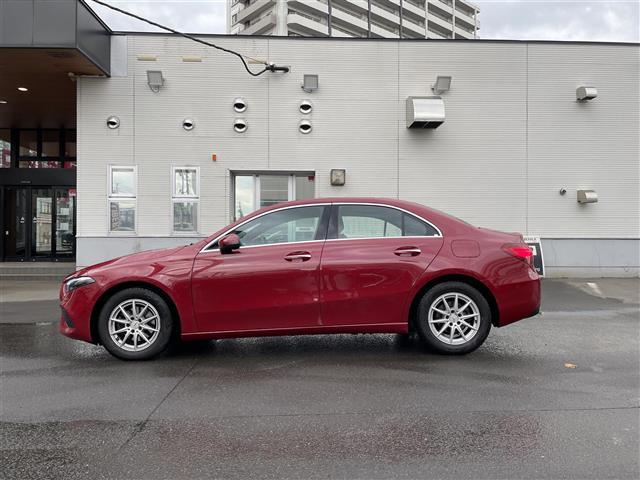 Aクラスセダン A180セダン(5枚目)