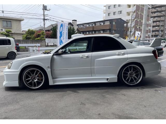 インプレッサ ＷＲＸ　ＳＴｉ　Ａ’ｐｅｘｉエアークリーナーＭＡＲＣＨＥ　エキゾーストマニホールドＢＩＬＬＩＯＮ　ラジエーターホースｓｉｍｍｓ　キャタライザーＷＯＲＫ　Ｅｍｏｔｉｏｎ　ＫＩＷＡＭＩ　１９インチ（5枚目）