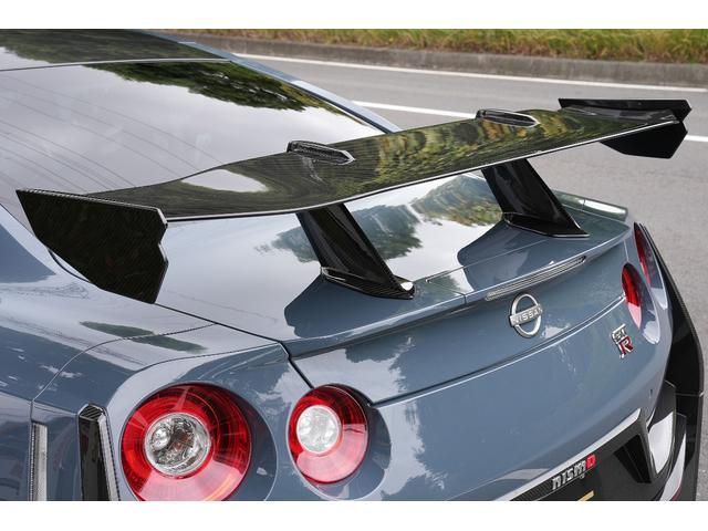 GT-R ニスモ スペシャルエディション 登録済未使用車 最終型2025年モデル 屋根付車庫保管 プライバシーガラス nismoフロアマット(12枚目)