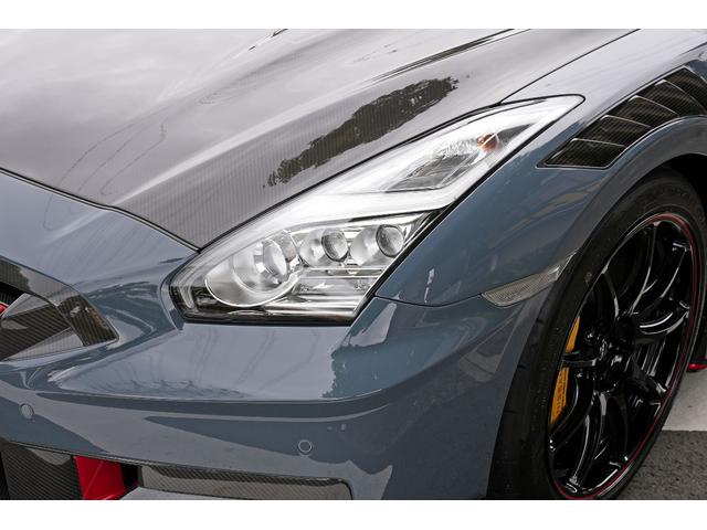 GT-R ニスモ スペシャルエディション 登録済未使用車 最終型2025年モデル 屋根付車庫保管 プライバシーガラス nismoフロアマット(13枚目)