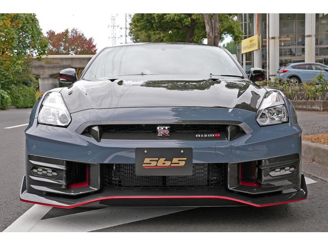 GT-R ニスモ スペシャルエディション 登録済未使用車 最終型2025年モデル 屋根付車庫保管 プライバシーガラス nismoフロアマット(23枚目)