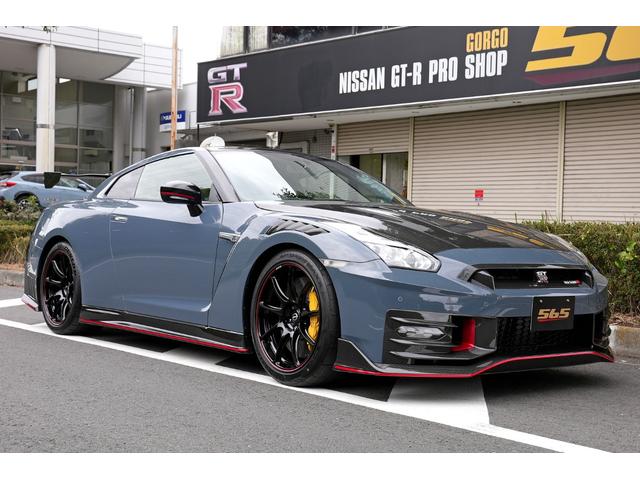 GT-R ニスモ スペシャルエディション 登録済未使用車 最終型2025年モデル 屋根付車庫保管 プライバシーガラス nismoフロアマット(24枚目)