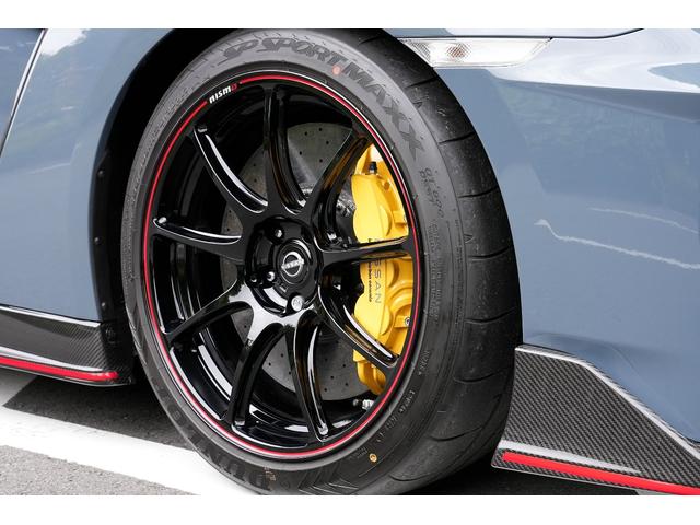 GT-R ニスモ スペシャルエディション 登録済未使用車 最終型2025年モデル 屋根付車庫保管 プライバシーガラス nismoフロアマット(25枚目)