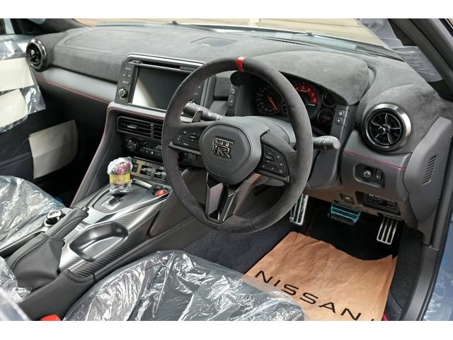 GT-R ニスモ スペシャルエディション 登録済未使用車 最終型2025年モデル 屋根付車庫保管 プライバシーガラス nismoフロアマット(29枚目)