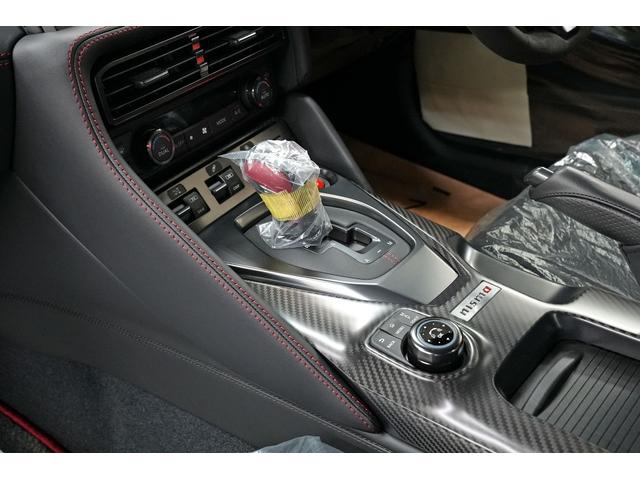 GT-R ニスモ スペシャルエディション 登録済未使用車 最終型2025年モデル 屋根付車庫保管 プライバシーガラス nismoフロアマット(48枚目)