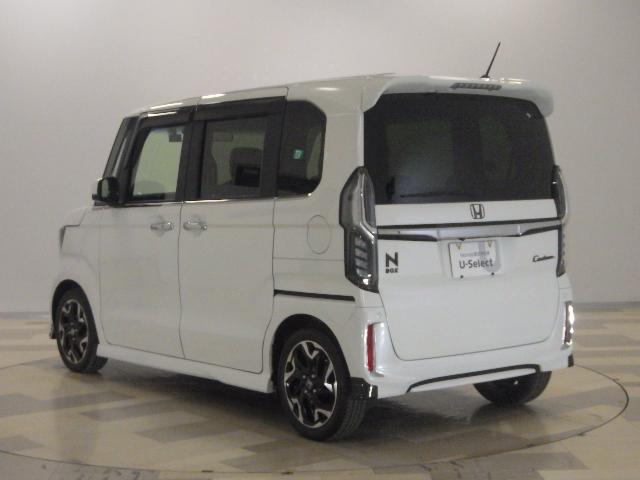 Ｎ－ＢＯＸカスタム Ｇ・Ｌターボホンダセンシング　禁煙／８型プレナビ／前後Ｄレコ／両電扉／電暖席／パドル／半革席／６ＳＲＳ／Ｒカメ／オートリトラミラー／記録簿／ＥＴＣ／ＬＥＤ／１２セグ／ＢＴＡ／ＣＤ／シートバックテーブル／ＯＰグリル＋ＢＫエンブレム（34枚目）