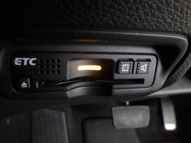 ヴェゼル ハイブリッドZ・ホンダセンシング 禁煙/ナビ/Rカメ/パドル■LEDフォグ■前後Dレコ/電暖席/ETC/スマキー/オートリトラ+ヒーデット+リバース連動ドアミラー/CD/TV/BTA/半革席/キーレス連動遠隔PW/熱線入ハーフシェイド(7枚目)