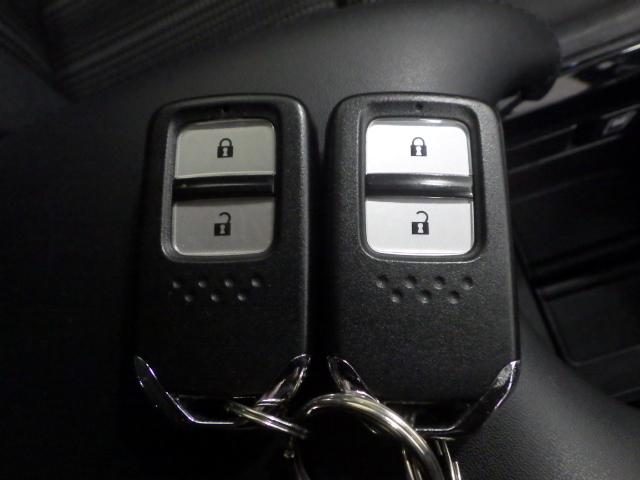 ヴェゼル ハイブリッドZ・ホンダセンシング 禁煙/ナビ/Rカメ/パドル■LEDフォグ■前後Dレコ/電暖席/ETC/スマキー/オートリトラ+ヒーデット+リバース連動ドアミラー/CD/TV/BTA/半革席/キーレス連動遠隔PW/熱線入ハーフシェイド(15枚目)