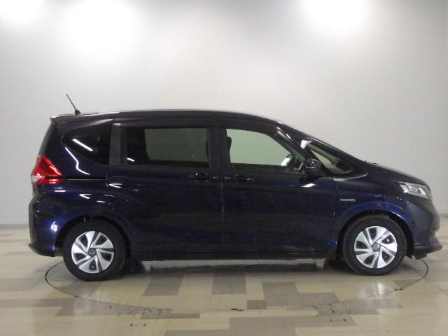 フリードハイブリッド ハイブリッド・Gホンダセンシング 禁煙■7人乗■ナビ/前後Dレコ/両電扉/電暖席/Rカメ/フルセグ/BTA/CD/ETC/LED/スマキー/ドアバイザ/間欠ワイパー/ロールサンシェード/オートリトラ+ヒーデットミラー/熱線入Fガラス(30枚目)