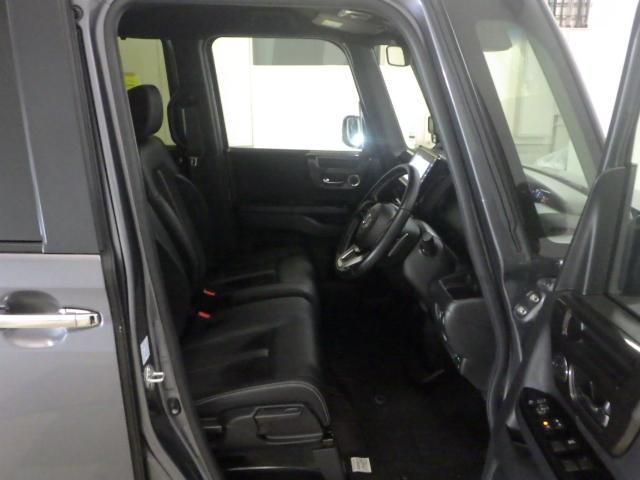 N-BOXカスタム G・Lターボホンダセンシング 禁煙/8型ナビ■タイヤR6年製■前後Dレコ/両電扉/電暖席/半革席/パドル/12セグ/BTA/CD/オートリトラミラー/ETC/逆突防止Rソナー/間欠ワイパ/フォグ/スマキー/プラズマクラスタ付AC(3枚目)