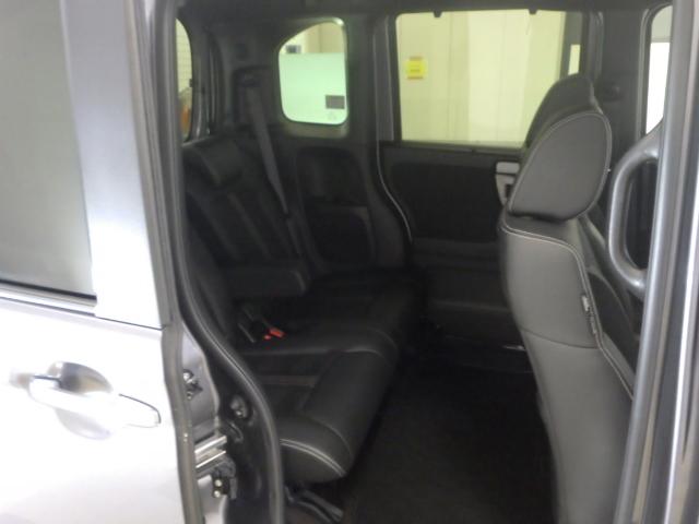 N-BOXカスタム G・Lターボホンダセンシング 禁煙/8型ナビ■タイヤR6年製■前後Dレコ/両電扉/電暖席/半革席/パドル/12セグ/BTA/CD/オートリトラミラー/ETC/逆突防止Rソナー/間欠ワイパ/フォグ/スマキー/プラズマクラスタ付AC(16枚目)