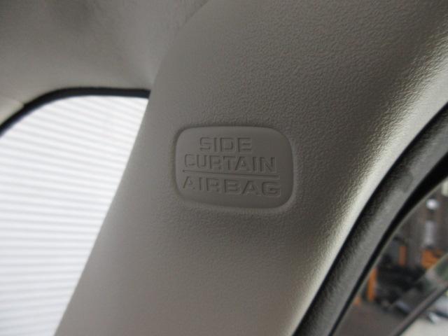 車両側面からの安全性も高めてくれる、安心装備のサイドカーテンエアバックシステムです◎